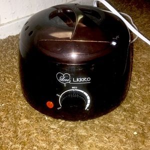 Wax warmer